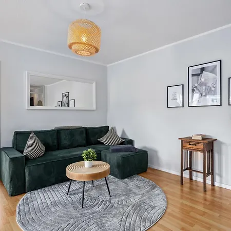 Apartment Traber 1 Sz Balkon Parkplatz & Sehr Ruhig *