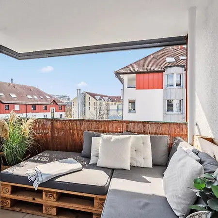 Traber 1 Sz Balkon Parkplatz & Sehr Ruhig Apartment