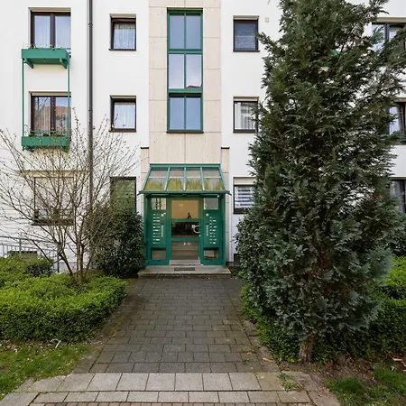 Traber 1 Sz Balkon Parkplatz & Sehr Ruhig Apartment